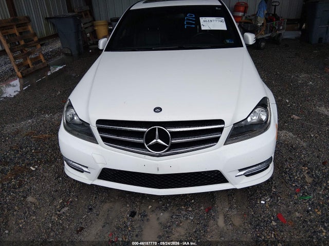 46187770 :رقم المزاد ، WDDGF8AB1EA956719 vin ، 2014 Mercedes-benz C 300 Luxury 4matic/sport 4matic مزاد بيع