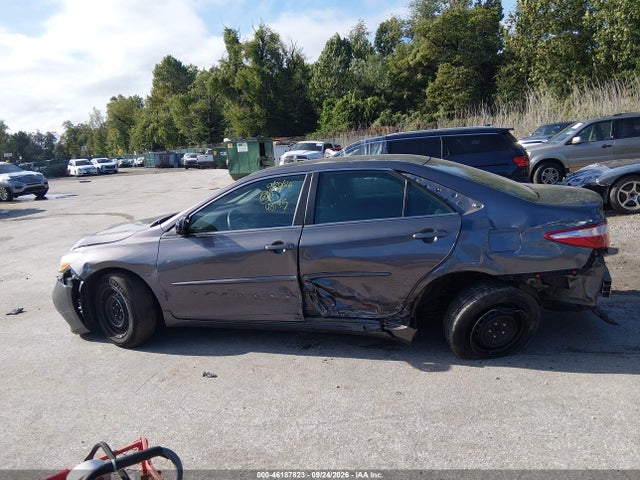 46187823 :رقم المزاد ، 4T4BF1FK9GR557757 vin ، 2016 Toyota Camry Le مزاد بيع