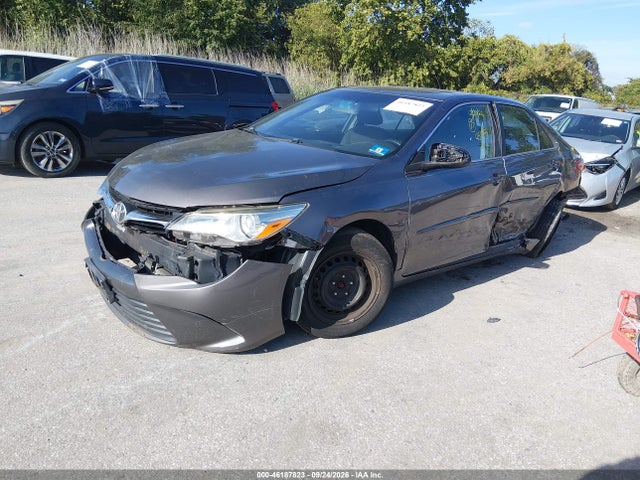 46187823 :رقم المزاد ، 4T4BF1FK9GR557757 vin ، 2016 Toyota Camry Le مزاد بيع
