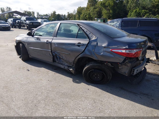 46187823 :رقم المزاد ، 4T4BF1FK9GR557757 vin ، 2016 Toyota Camry Le مزاد بيع