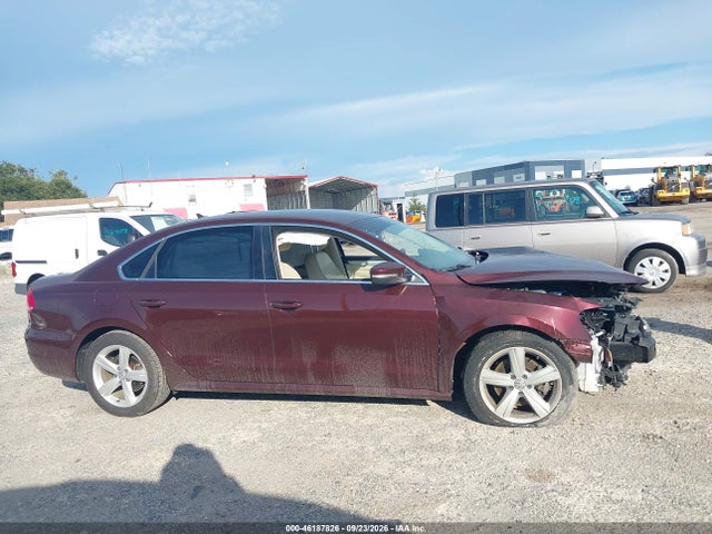 2013 Volkswagen Passat 2.5l Se მანქანა იყიდება აუქციონზე, vin: 1VWBP7A32DC136069, აუქციონის ნომერი: 46187826