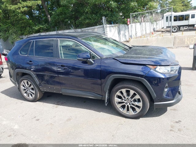 2020 Toyota Rav4 Xle Premium მანქანა იყიდება აუქციონზე, vin: JTMA1RFV8LJ025591, აუქციონის ნომერი: 46187947