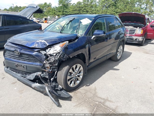 2020 Toyota Rav4 Xle Premium მანქანა იყიდება აუქციონზე, vin: JTMA1RFV8LJ025591, აუქციონის ნომერი: 46187947
