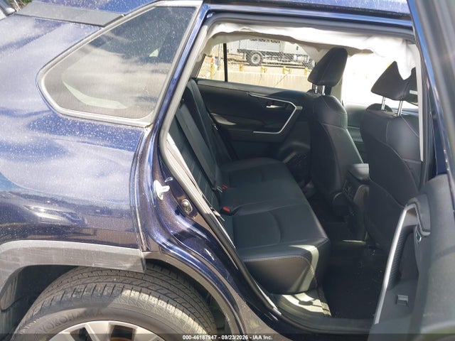 2020 Toyota Rav4 Xle Premium მანქანა იყიდება აუქციონზე, vin: JTMA1RFV8LJ025591, აუქციონის ნომერი: 46187947