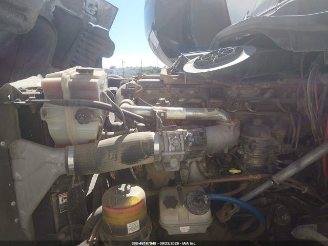 46187948 :رقم المزاد ، 1FUJGLDR4ASAV2565 vin ، 2010 Freightliner Cascadia 125 مزاد بيع