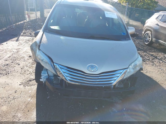 46187957 :رقم المزاد ، 5TDDK3DC6BS003938 vin ، 2011 Toyota Sienna Limited مزاد بيع