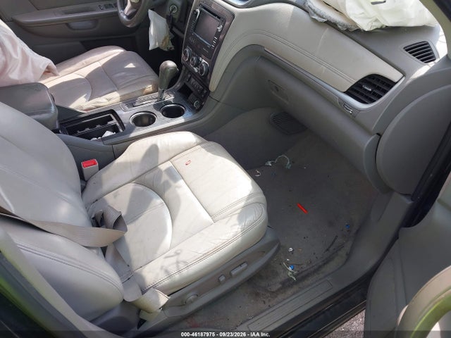 46187975 :رقم المزاد ، 1GNKRHKD0FJ290862 vin ، 2015 Chevrolet Traverse 2lt مزاد بيع