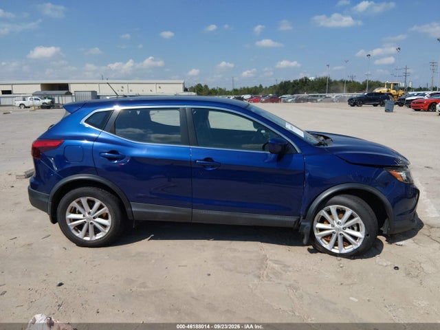 JN1BJ1CP9JW152932 Nissan Rogue Sport S