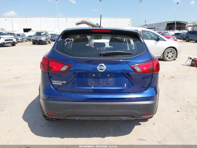 JN1BJ1CP9JW152932 Nissan Rogue Sport S