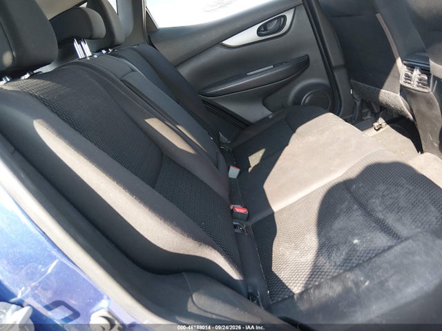 JN1BJ1CP9JW152932 Nissan Rogue Sport S