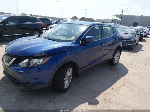 JN1BJ1CP9JW152932 Nissan Rogue Sport S