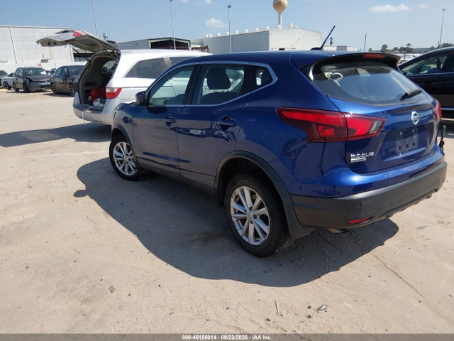 JN1BJ1CP9JW152932 Nissan Rogue Sport S