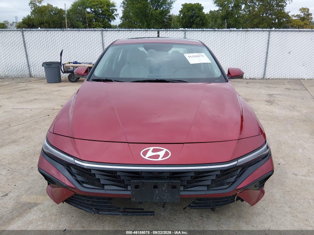 2024 Hyundai Elantra Limited მანქანა იყიდება აუქციონზე, vin: KMHLP4DG1RU817180, აუქციონის ნომერი: 46188078