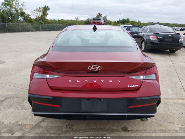 2024 Hyundai Elantra Limited მანქანა იყიდება აუქციონზე, vin: KMHLP4DG1RU817180, აუქციონის ნომერი: 46188078