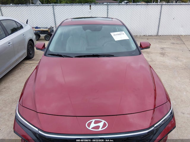 2024 Hyundai Elantra Limited მანქანა იყიდება აუქციონზე, vin: KMHLP4DG1RU817180, აუქციონის ნომერი: 46188078