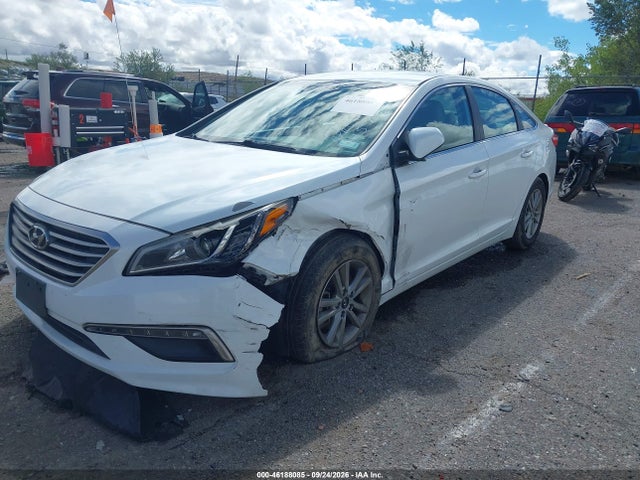 Hyundai SONATA SE 2015 5NPE24AF1FH018836 Image 2