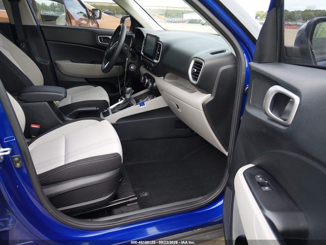 46188125 :رقم المزاد ، KMHRC8A35PU258373 vin ، 2023 Hyundai Venue Sel مزاد بيع