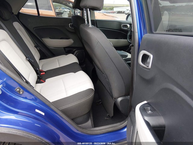 46188125 :رقم المزاد ، KMHRC8A35PU258373 vin ، 2023 Hyundai Venue Sel مزاد بيع
