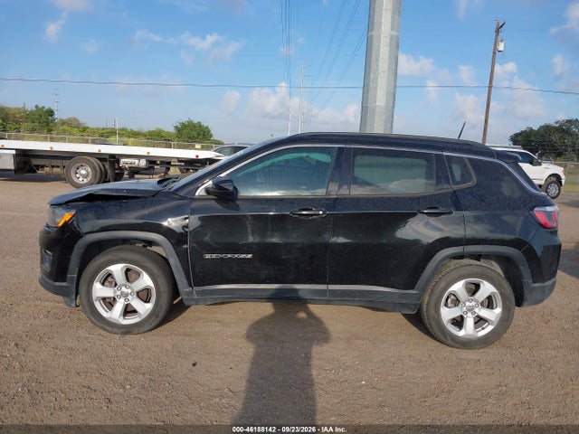 46188142 :رقم المزاد ، 3C4NJCBB8JT235432 vin ، 2018 Jeep Compass Latitude Fwd مزاد بيع