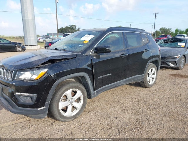 46188142 :رقم المزاد ، 3C4NJCBB8JT235432 vin ، 2018 Jeep Compass Latitude Fwd مزاد بيع