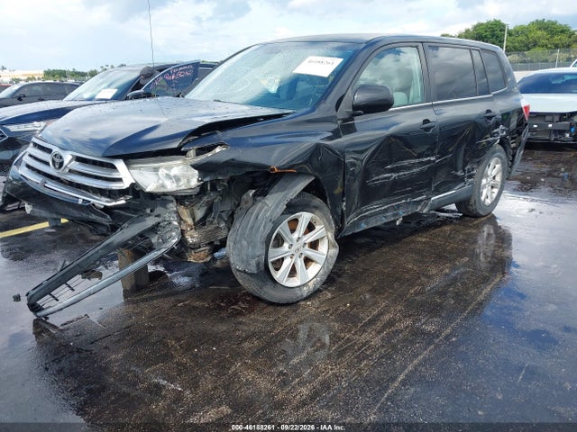 Продажа на аукционе авто 2012 Toyota Highlander Base V6, vin: 5TDBK3EH5CS130070, номер лота: 46188261
