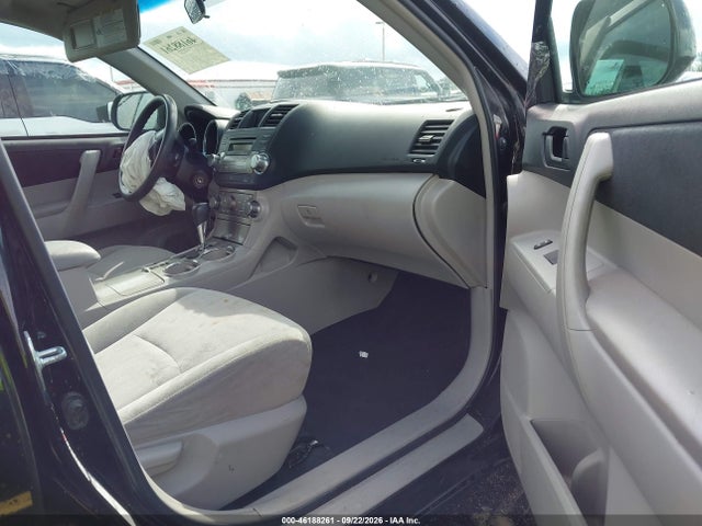 Продажа на аукционе авто 2012 Toyota Highlander Base V6, vin: 5TDBK3EH5CS130070, номер лота: 46188261