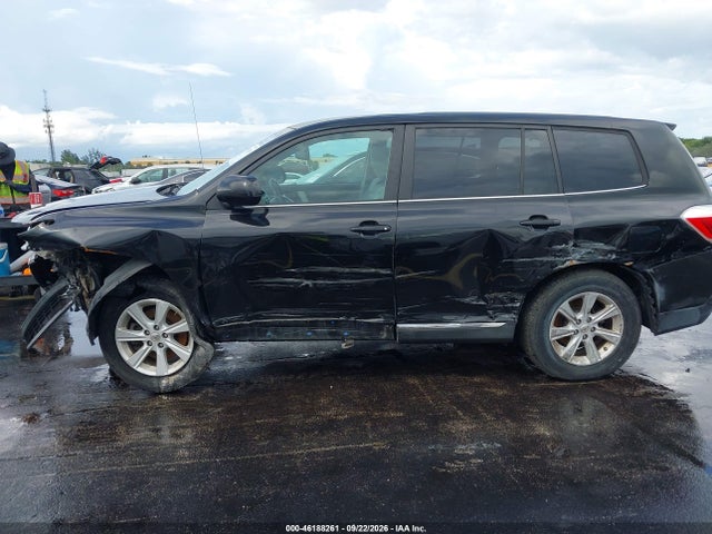 Продажа на аукционе авто 2012 Toyota Highlander Base V6, vin: 5TDBK3EH5CS130070, номер лота: 46188261