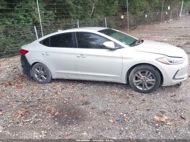 Продажа на аукционе авто 2018 Hyundai Elantra Sel, vin: 5NPD84LF9JH390277, номер лота: 46188287