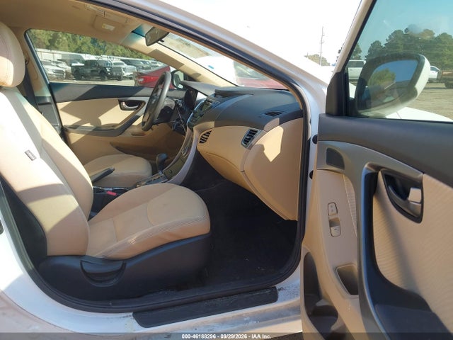 2013 Hyundai Elantra Gls მანქანა იყიდება აუქციონზე, vin: 5NPDH4AE2DH285885, აუქციონის ნომერი: 46188296