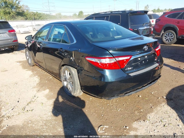 46188408 :رقم المزاد ، 4T1BF1FK0GU230593 vin ، 2016 Toyota Camry Se مزاد بيع