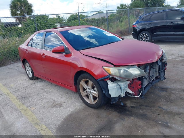 46188441 :رقم المزاد ، 4T1BF1FK2CU555059 vin ، 2012 Toyota Camry Se مزاد بيع
