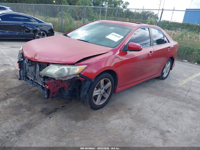 46188441 :رقم المزاد ، 4T1BF1FK2CU555059 vin ، 2012 Toyota Camry Se مزاد بيع