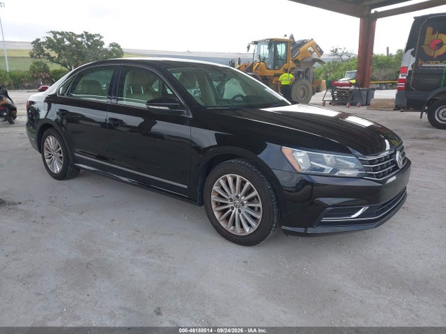 2016 Volkswagen Passat 1.8t Se მანქანა იყიდება აუქციონზე, vin: 1VWBS7A3XGC045666, აუქციონის ნომერი: 46188514