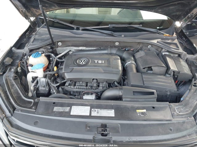 2016 Volkswagen Passat 1.8t Se მანქანა იყიდება აუქციონზე, vin: 1VWBS7A3XGC045666, აუქციონის ნომერი: 46188514