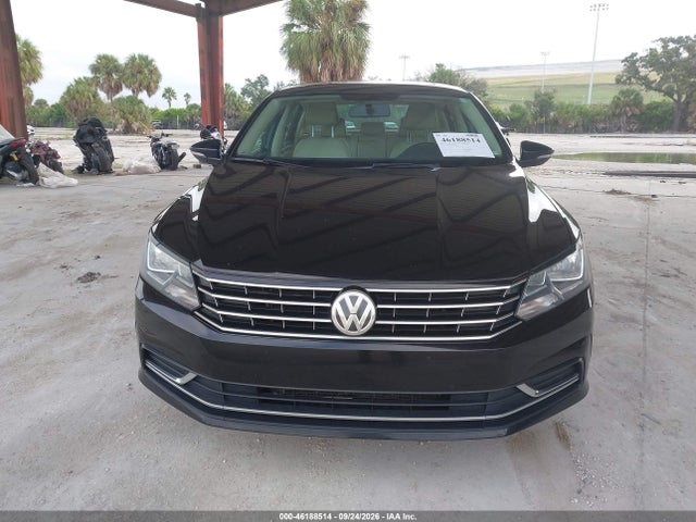 2016 Volkswagen Passat 1.8t Se მანქანა იყიდება აუქციონზე, vin: 1VWBS7A3XGC045666, აუქციონის ნომერი: 46188514