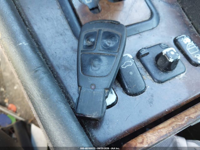 2000 Mercedes-benz Clk 320 მანქანა იყიდება აუქციონზე, vin: WDBLJ65G3YF122216, აუქციონის ნომერი: 46188523