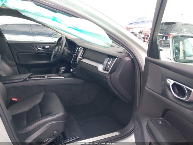 46188530 :رقم المزاد ، 7JR102FK8LG065202 vin ، 2020 Volvo S60 T5 Momentum مزاد بيع