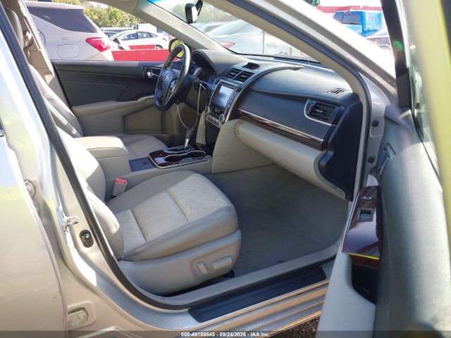 46188545 :رقم المزاد ، 4T1BF1FK5EU442841 vin ، 2014 Toyota Camry Xle مزاد بيع