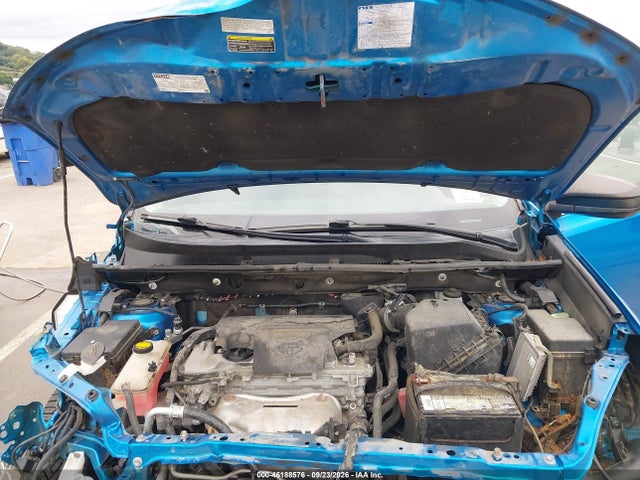 46188576 :رقم المزاد ، 2T3BFREV5JW843754 vin ، 2018 Toyota Rav4 Le مزاد بيع