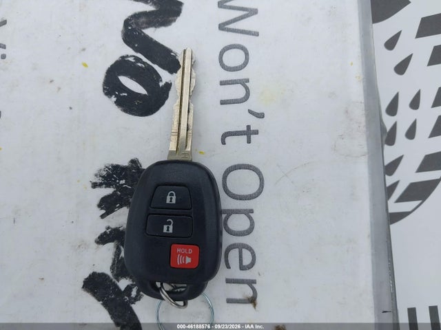 46188576 :رقم المزاد ، 2T3BFREV5JW843754 vin ، 2018 Toyota Rav4 Le مزاد بيع