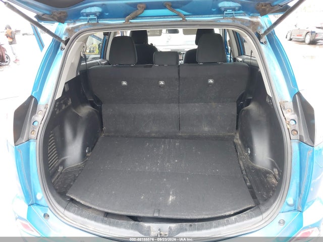 46188576 :رقم المزاد ، 2T3BFREV5JW843754 vin ، 2018 Toyota Rav4 Le مزاد بيع