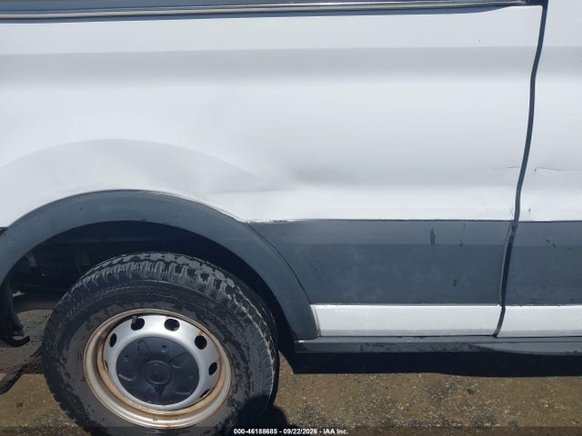 46188685 :رقم المزاد ، 1FBAX2Y81NKA45552 vin ، 2022 Ford Transit-350 Passenger Van Xl مزاد بيع