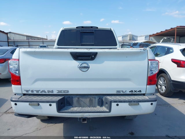 46188695 :رقم المزاد ، 1N6AA1F40JN513784 vin ، 2018 Nissan Titan Xd Sv Gas مزاد بيع