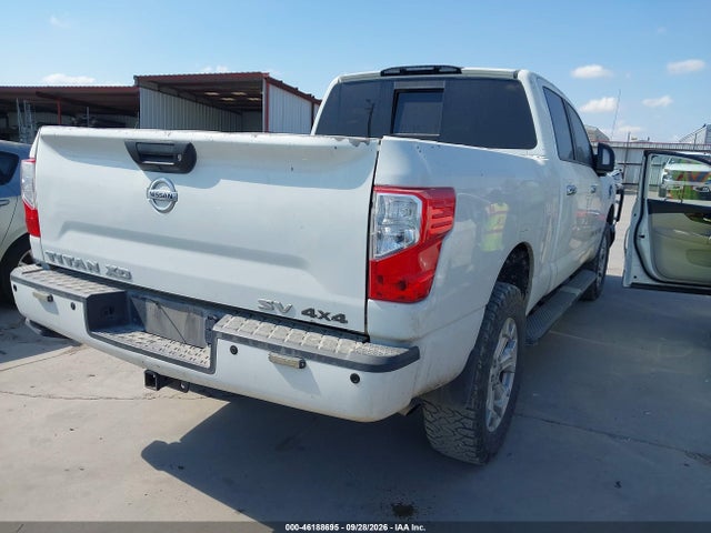 46188695 :رقم المزاد ، 1N6AA1F40JN513784 vin ، 2018 Nissan Titan Xd Sv Gas مزاد بيع