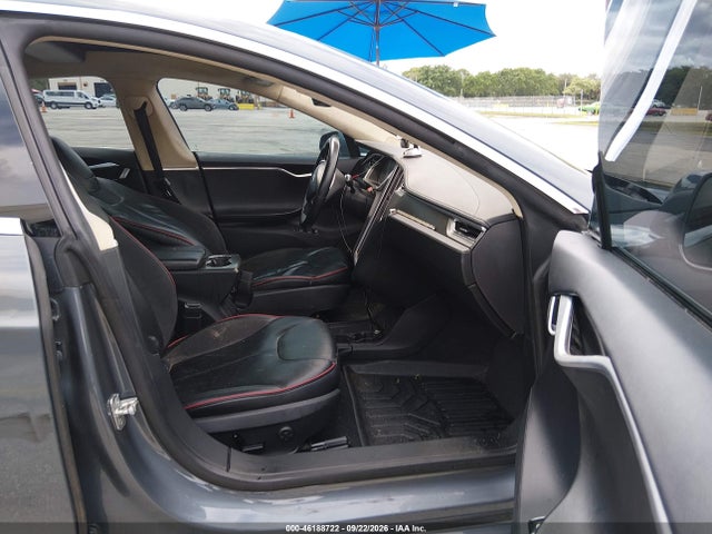 46188722 :رقم المزاد ، 5YJSA1DP2DFP05327 vin ، 2013 Tesla Model S Performance مزاد بيع
