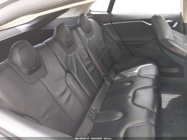 46188722 :رقم المزاد ، 5YJSA1DP2DFP05327 vin ، 2013 Tesla Model S Performance مزاد بيع