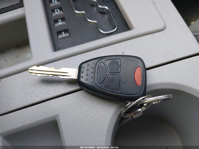 46188805 :رقم المزاد ، 1J8GP28K08W137663 vin ، 2008 Jeep Liberty Sport مزاد بيع