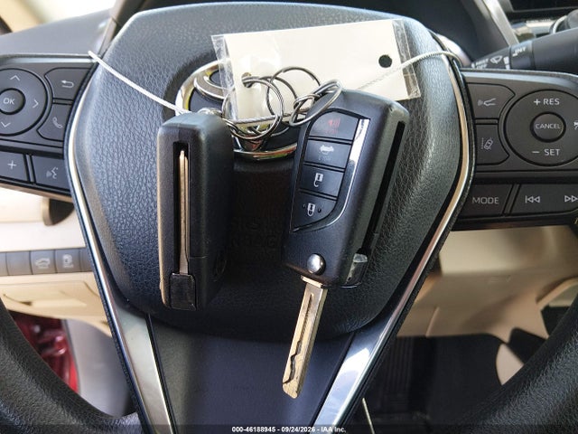 46188945 :رقم المزاد ، 4T1C11BKXLU017251 vin ، 2020 Toyota Camry Le Awd مزاد بيع