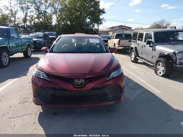 46188945 :رقم المزاد ، 4T1C11BKXLU017251 vin ، 2020 Toyota Camry Le Awd مزاد بيع