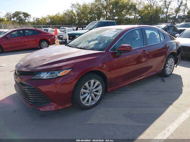 46188945 :رقم المزاد ، 4T1C11BKXLU017251 vin ، 2020 Toyota Camry Le Awd مزاد بيع